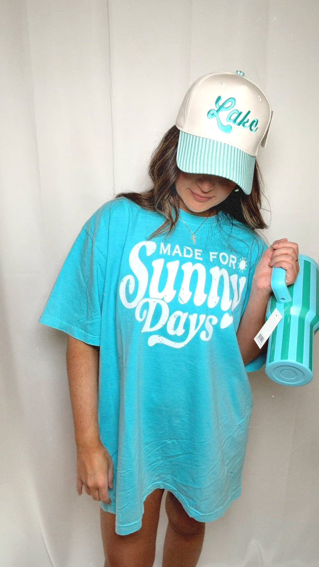 SUNNY DAYS Comfort Color Graphic Tee