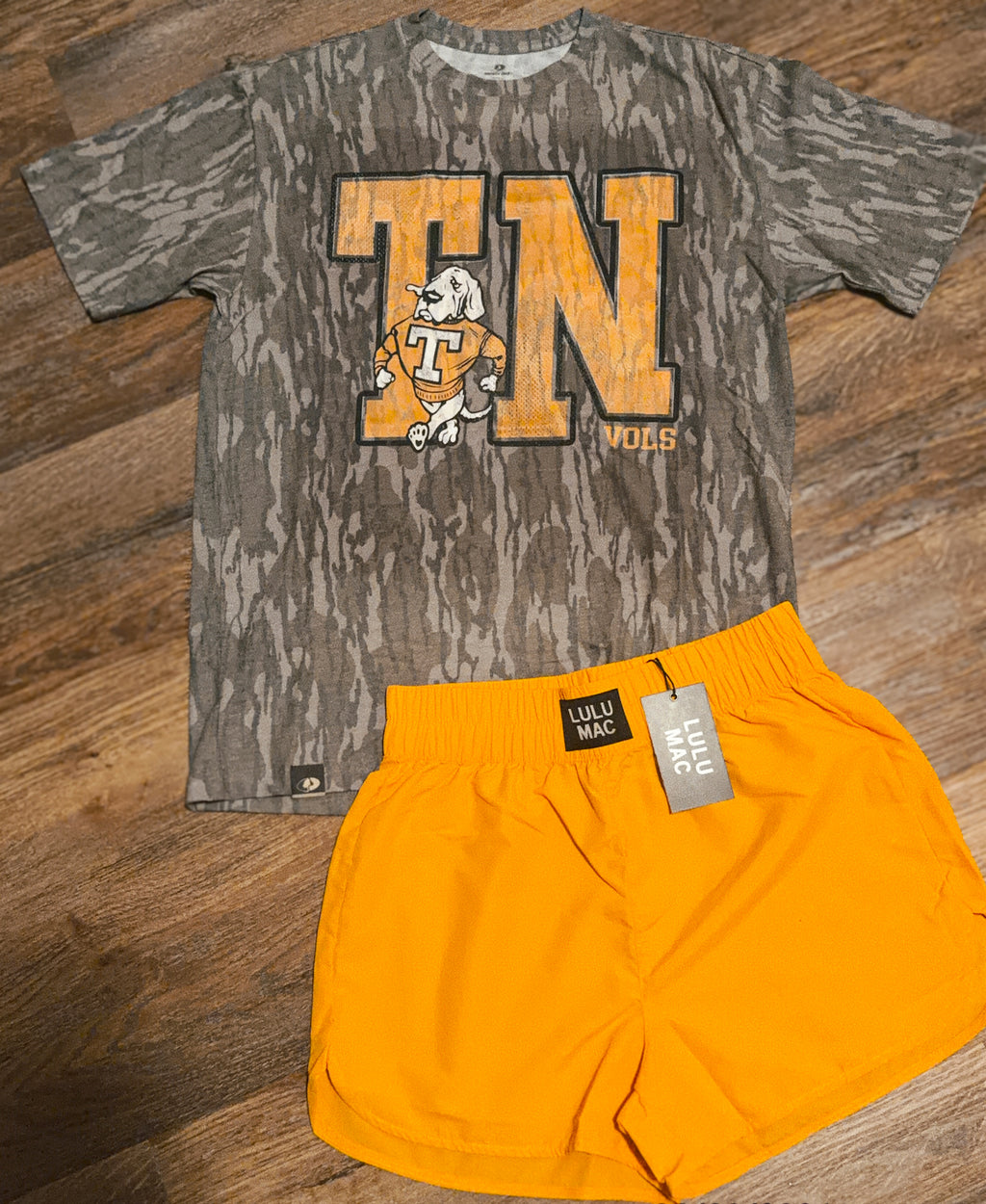 RETRO TN CAMO GAME DAY TEE