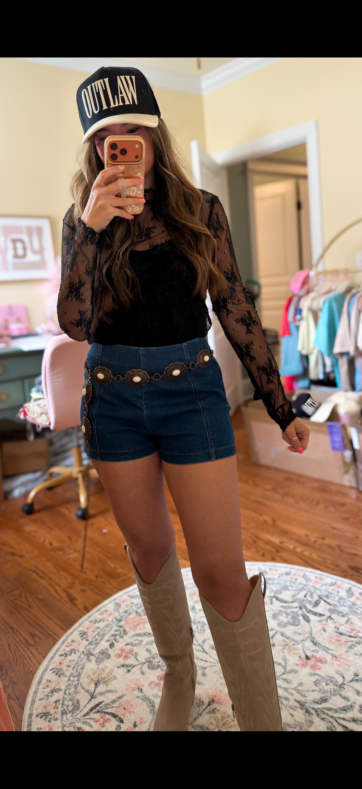 Chasin’ You Lace Top - Black