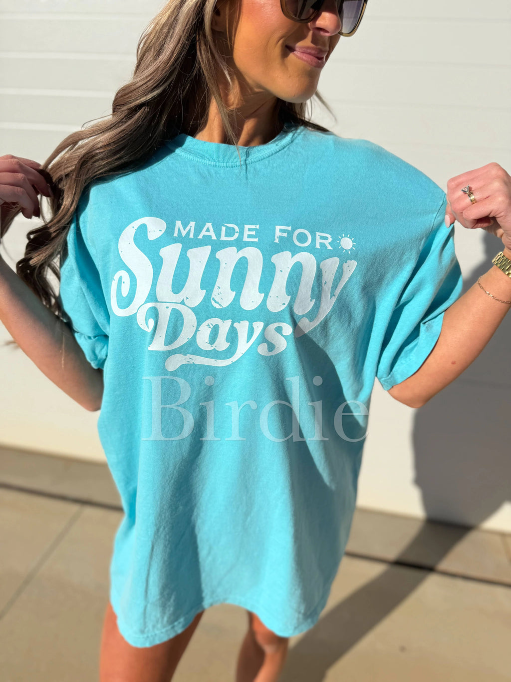 SUNNY DAYS Comfort Color Graphic Tee